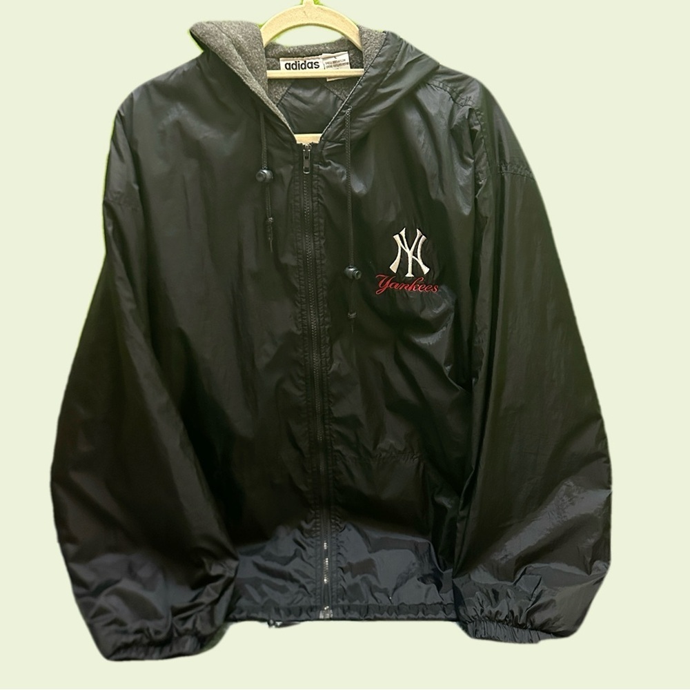 Adidas Blue and Gray  Nylon Jacket vintage NY Yankees L